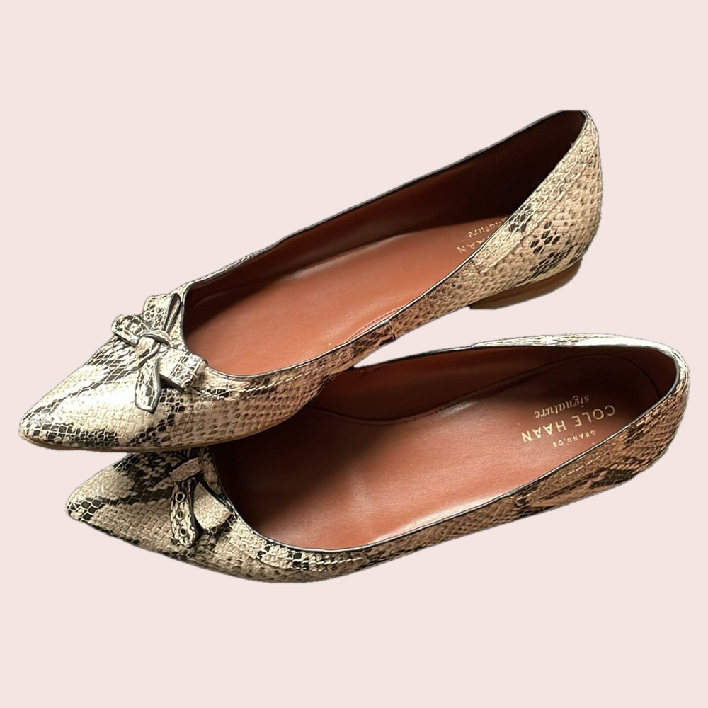 Cole Haan Alice Bow Flats Size 7.5B Snakeskin Elevated Casual Professional Chic - Picture 8 of 12